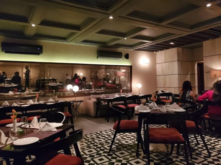 14 Best Restaurants in Lahore for Lunch You Need to Visit