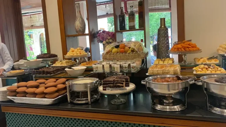 17 Best Restaurants in Lahore for Dinner and Evening Dining