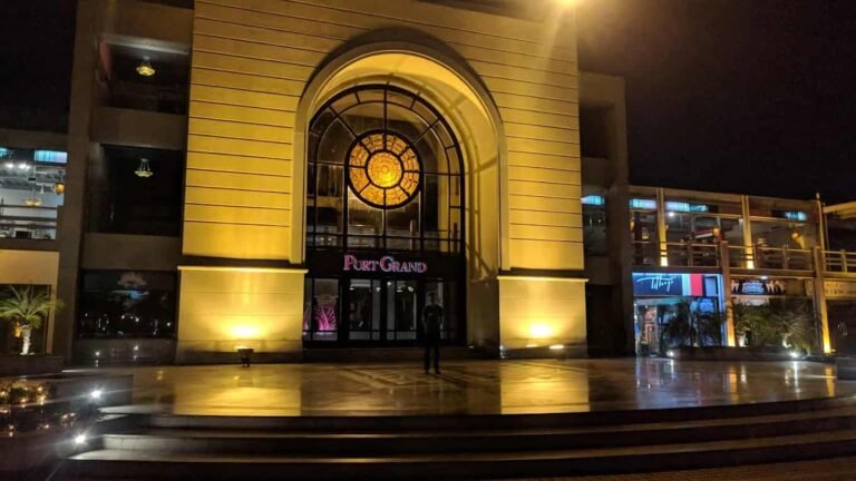 16 Best Shopping Malls in Karachi for Ultimate Shopping Experience