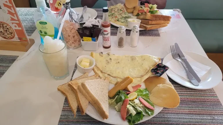 8 Best Breakfast in Hyderabad You Must Try